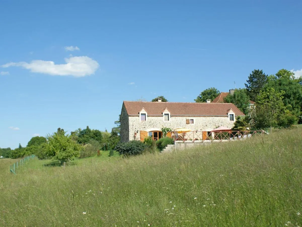 Charming Holiday Home With Pool Lavercantière