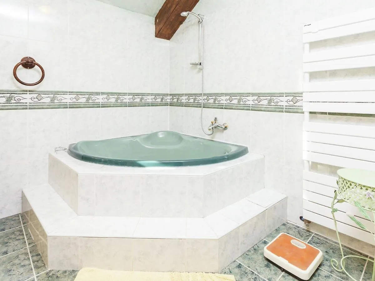 Charming Holiday Home With Pool Lavercantière