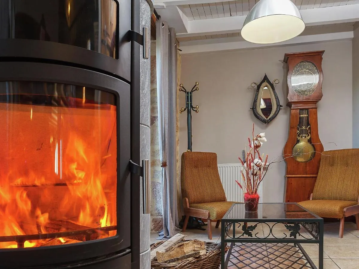Charming Holiday Home With Pool Lavercantière